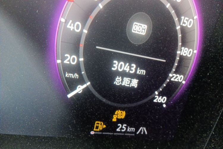 大众 帕萨特 2025款 Pro 380TSI 星空龙尊版中控内饰15