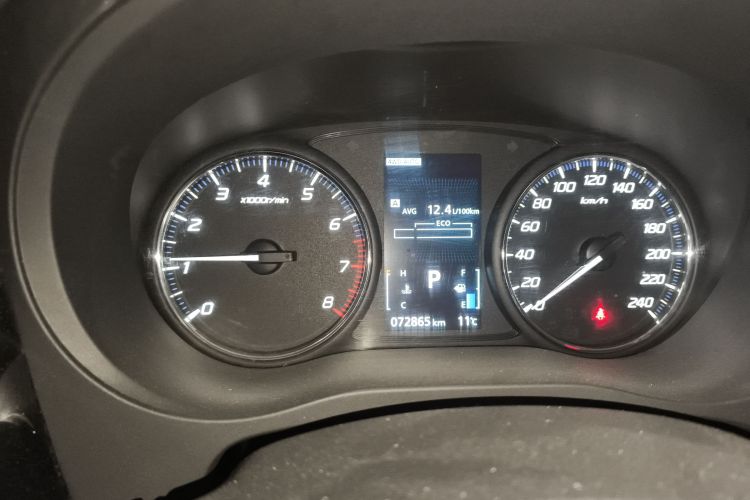 三菱 欧蓝德 2016款 2.4L 四驱精英版 5座局部细节14