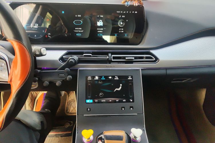 北京汽车 北京X7 2020款 1.5TD DCT致领版中控内饰16