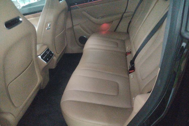 鸿蒙智行 智界R7 2024款 纯电 667km Pro中控内饰21