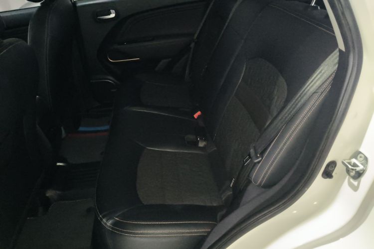 广汽传祺 传祺GS3 2020款 235T 自动舒享版中控内饰7004