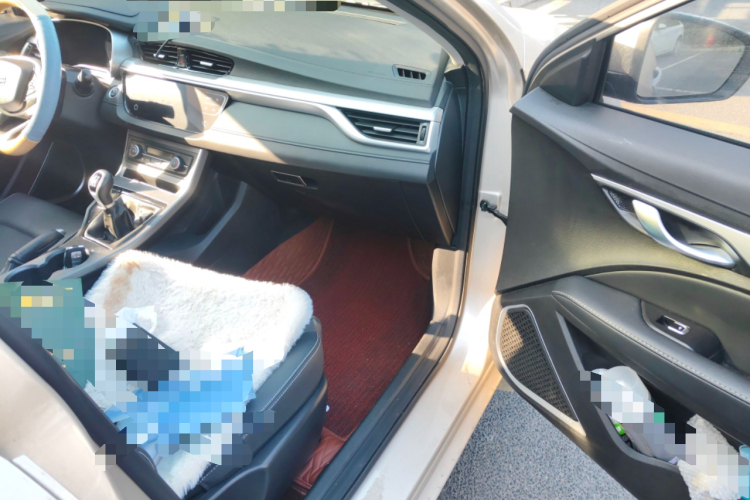 吉利汽车 帝豪 2020款 1.5L 手动向上版局部细节9005