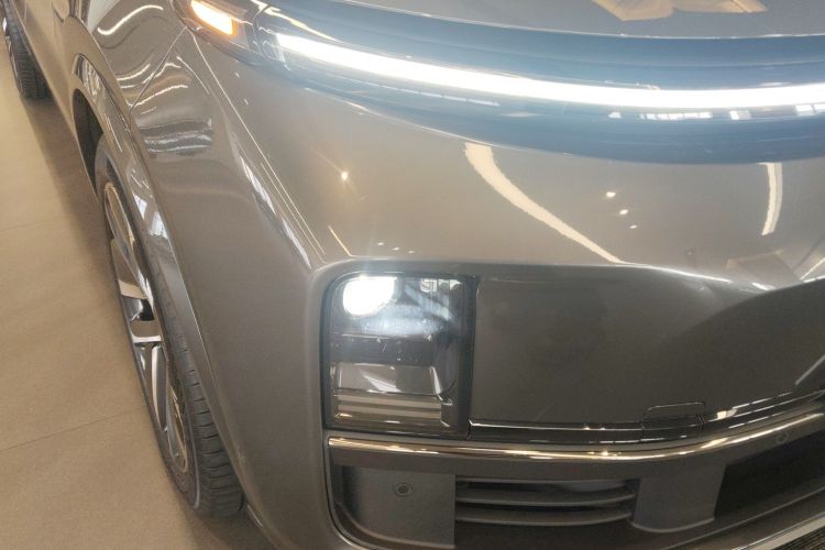 理想汽车 理想L9 2022款 Max车身外观8