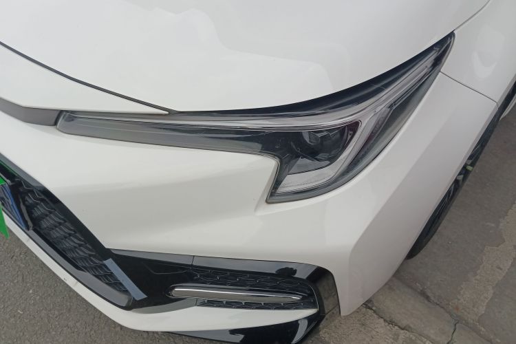 丰田 雷凌 2023款 185T CVT运动版局部细节36