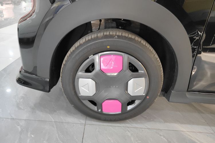 吉利银河 2025款 210km 熊猫卡丁车身外观6007