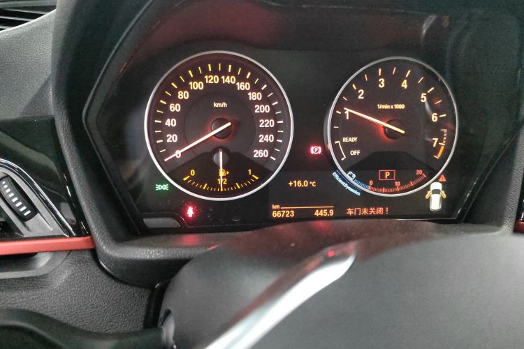 宝马X1 2016款 xDrive20Li 豪华型中控内饰14