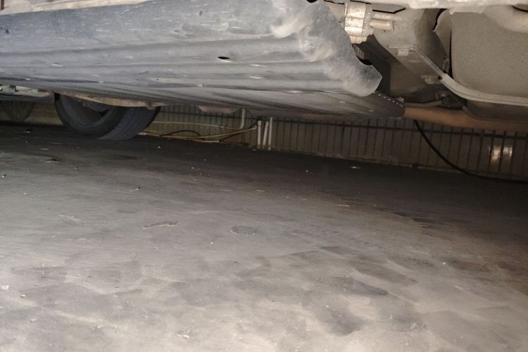 比亚迪 唐新能源 2018款 DM 2.0T 全时四驱智联创睿型 7座 国V局部细节9003