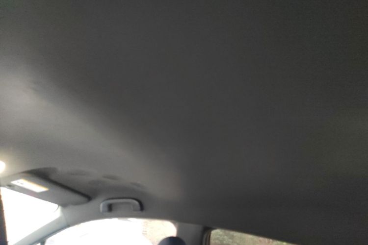 丰田C-HR 2018款 2.0L 领先版 国V中控内饰22