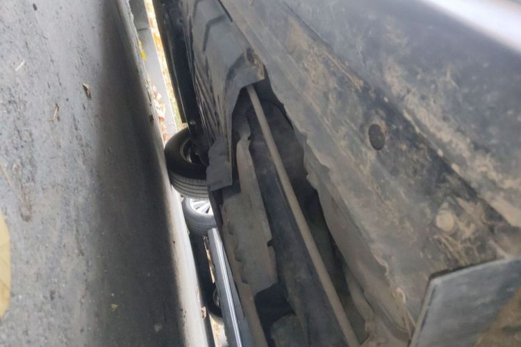 丰田 汉兰达 2012款 2.7L 两驱5座精英版局部细节9002