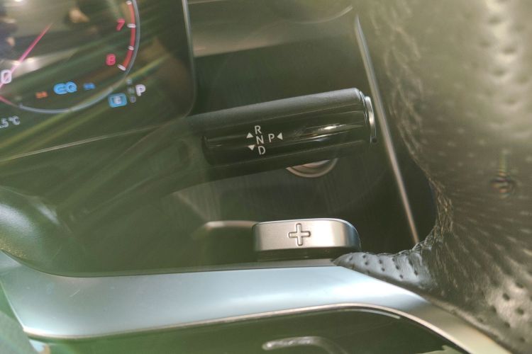 奔驰C级 2022款 C 200 L 运动版中控内饰18