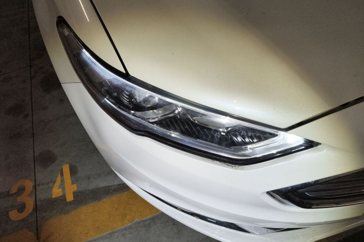 福特 蒙迪欧 2017款 EcoBoost 245 豪华运动型车身外观8