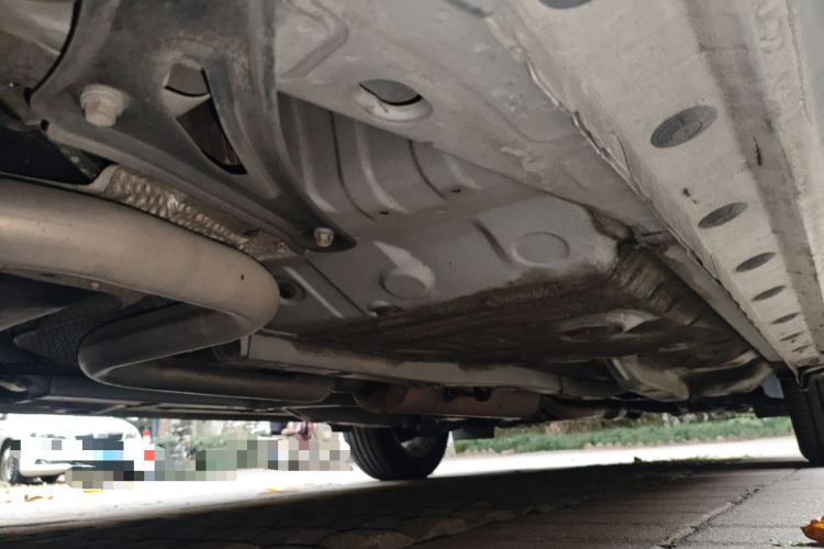 丰田 威驰 2016款 1.5L 自动智臻星耀版局部细节9002