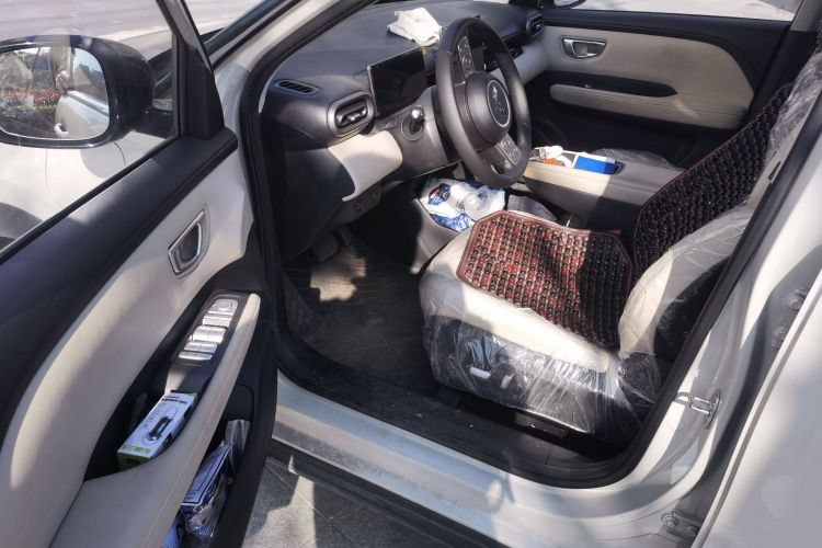 五菱汽车 五菱缤果PLUS 2024款 330km 五座版中控内饰20