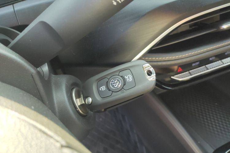 别克 威朗 2023款 Pro 乐享版中控内饰7001