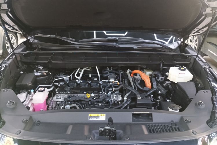 丰田 汉兰达 2022款 双擎 2.5L 四驱尊贵版 7座局部细节24