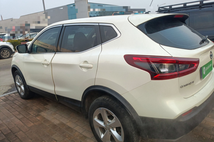 日产 逍客 2019款 2.0L CVT智享版车身外观4