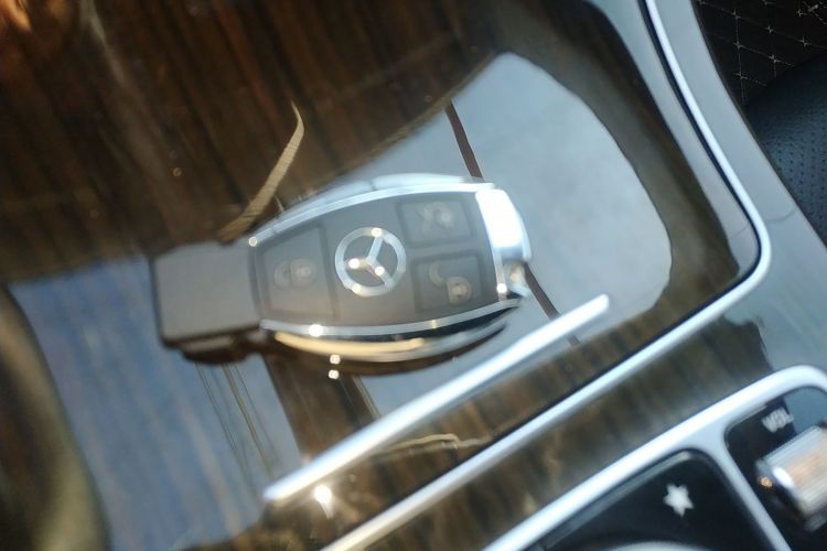 奔驰C级 2018款 C 180 L 时尚型中控内饰7001