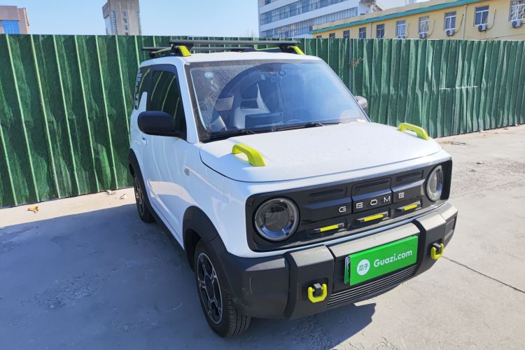 吉利银河 2024款 200km 熊猫骑士车身外观3