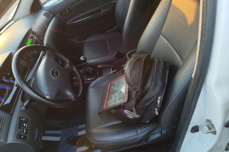 比亚迪F3 2020款 1.5L 手动经典型中控内饰19