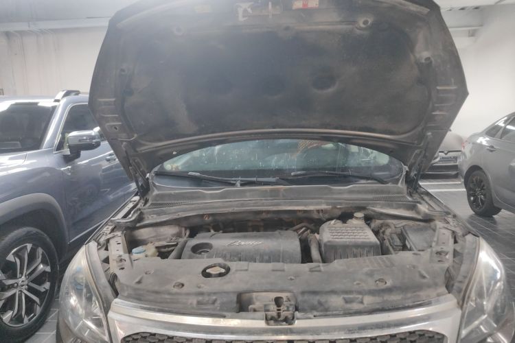 众泰 大迈X5 2017款 升级版 1.5T 手动豪华7座型机舱底盘24