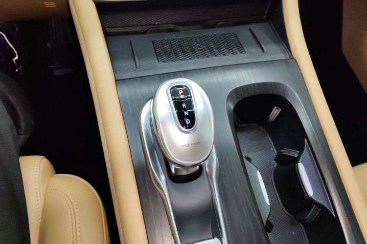 岚图汽车 岚图梦想家 2024款 PHEV 超长续航卓越版中控内饰18