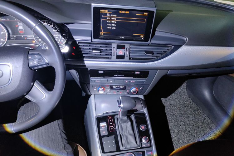 奥迪A6L 2014款 TFSI 舒适型中控内饰16