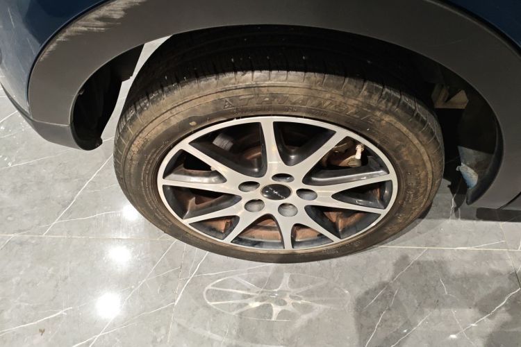 大运 悦虎 2021款 32.85kWh 两驱精灵版车身外观6008