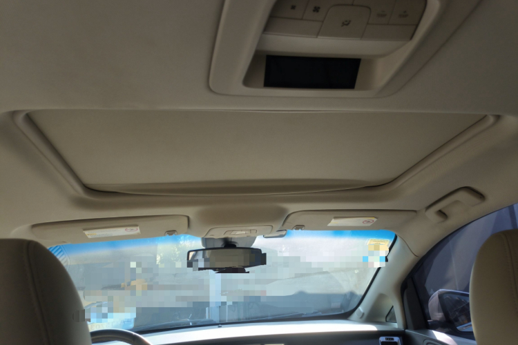 别克GL8 2011款 2.4L LT豪华商务行政版局部细节22