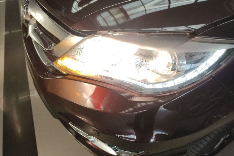 比亚迪S7 2015款 2.0T 升级版 自动旗舰型局部细节36