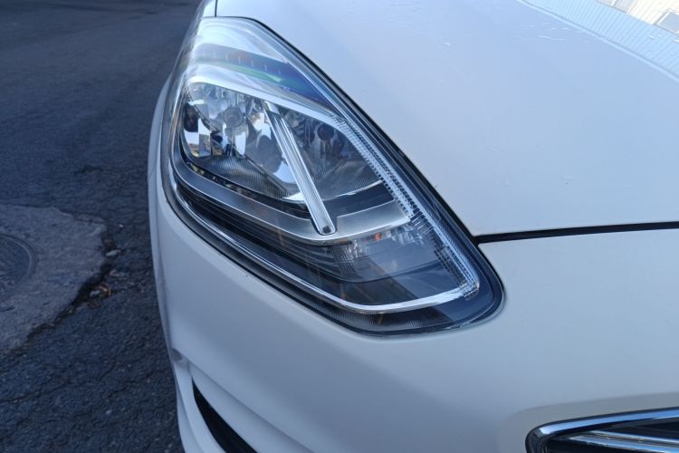 福特 福睿斯 2019款 1.5L 自动质享型车身外观8