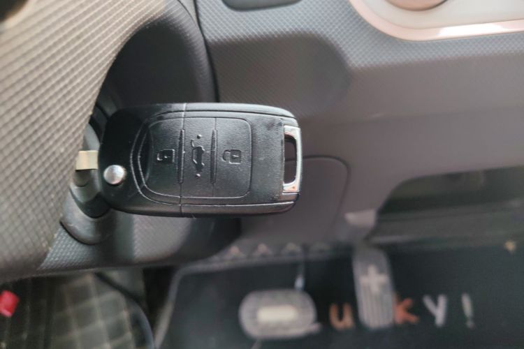 五菱汽车 宏光MINIEV 2021款 马卡龙臻享款 三元锂中控内饰11