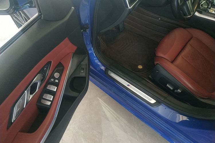 宝马3系 2022款 325Li M运动套装中控内饰20