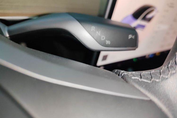 特斯拉 Model 3 2022款 后轮驱动版中控内饰18