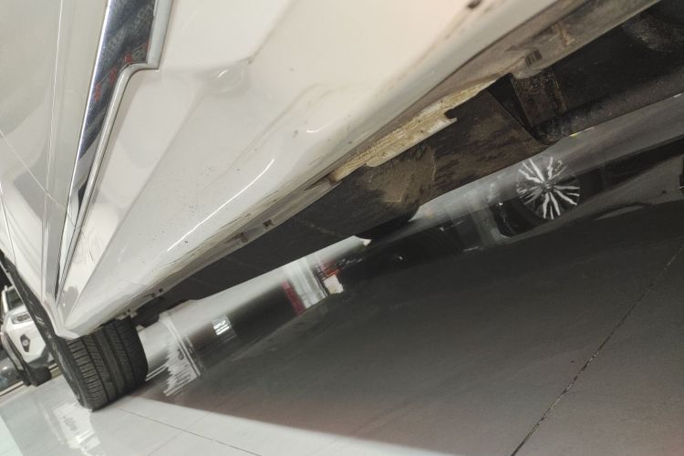 本田UR-V 2020款 370TURBO 四驱尊享版局部细节9002