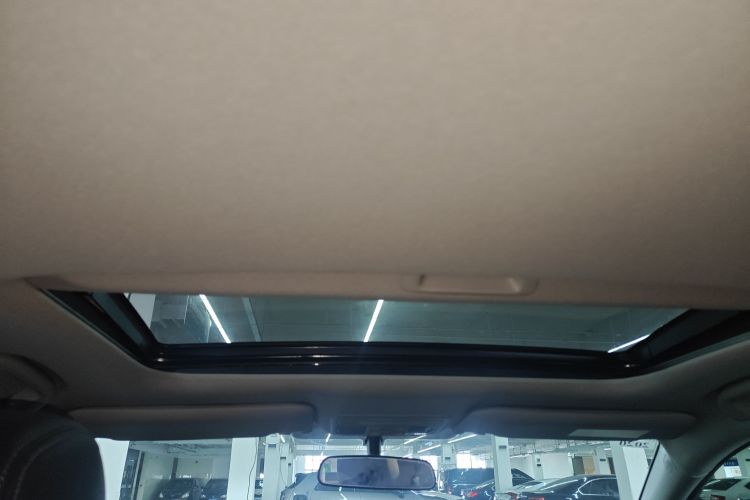 本田 思域 2016款 220TURBO CVT尊贵版中控内饰22