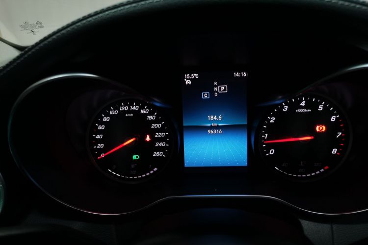 奔驰C级 2019款 C 180 L 时尚型运动版中控内饰14