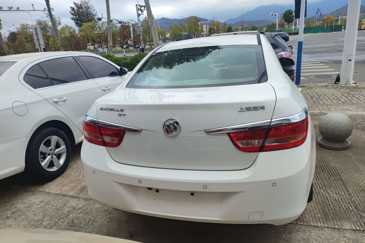 别克 英朗 2013款 GT 1.6L 自动时尚版车身外观6