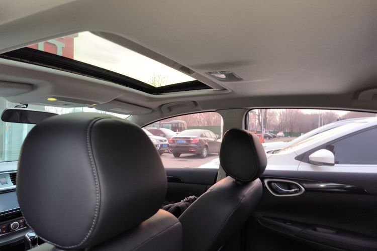 日产 轩逸 2018款 1.6XV CVT尊享版中控内饰22