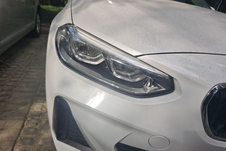 宝马1系 2022款 120i M运动版车身外观8