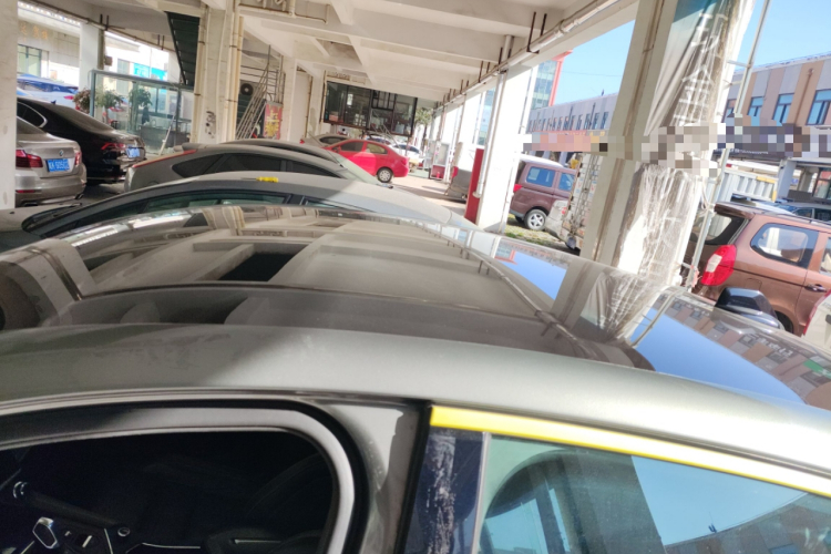 领克05 2020款 2.0TD 两驱耀Plus局部细节57