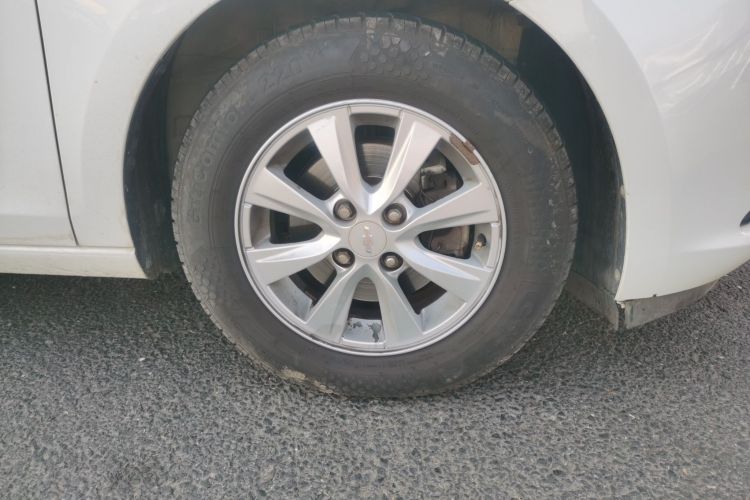 雪佛兰 2015款 赛欧3 1.5L AMT幸福天窗版车身外观10