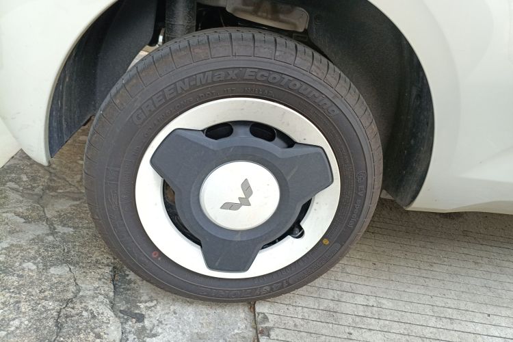 五菱汽车 宏光MINIEV 2024款 第三代 215km 青春版车身外观6008