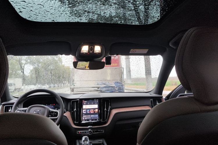 沃尔沃XC60 2025款 B5 四驱智远豪华版中控内饰22