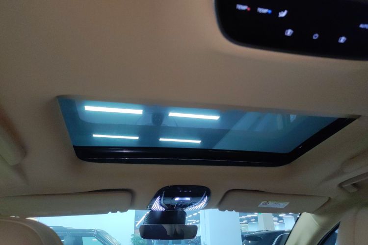 岚图汽车 岚图梦想家 2022款 低碳版 想+智驾包局部细节22