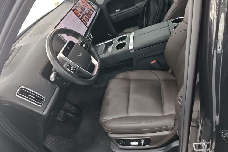 理想汽车 理想L8 2023款 Pro中控内饰19