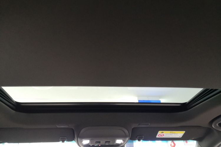 凯迪拉克CT4 2023款 25T 风尚型中控内饰22