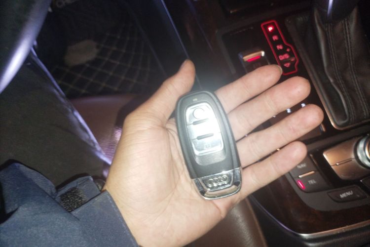 奥迪A6L 2017款 30 FSI 技术型中控内饰7001