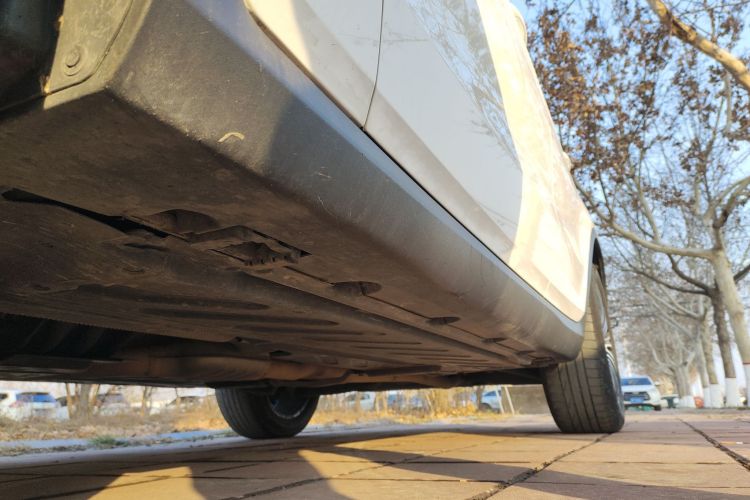 奔驰GLC 2018款 GLC 200 4MATIC局部细节9002