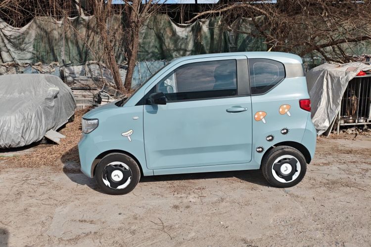 五菱汽车 宏光MINIEV 2022款 自在款 磷酸铁锂车身外观4