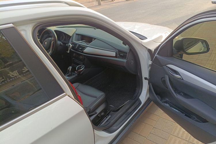 宝马X1 2015款 xDrive20i 时尚型局部细节9005